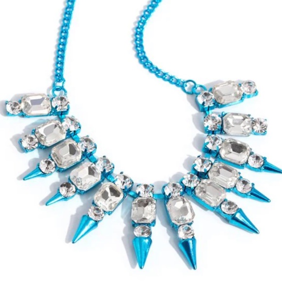 Paparazzi Jewelry - 🔷💎🔷 “PUNK PASSION” BLUE NECKLACE WITH FREE EARRINGS ~ PAPARAZZI❗️🔷💎🔷